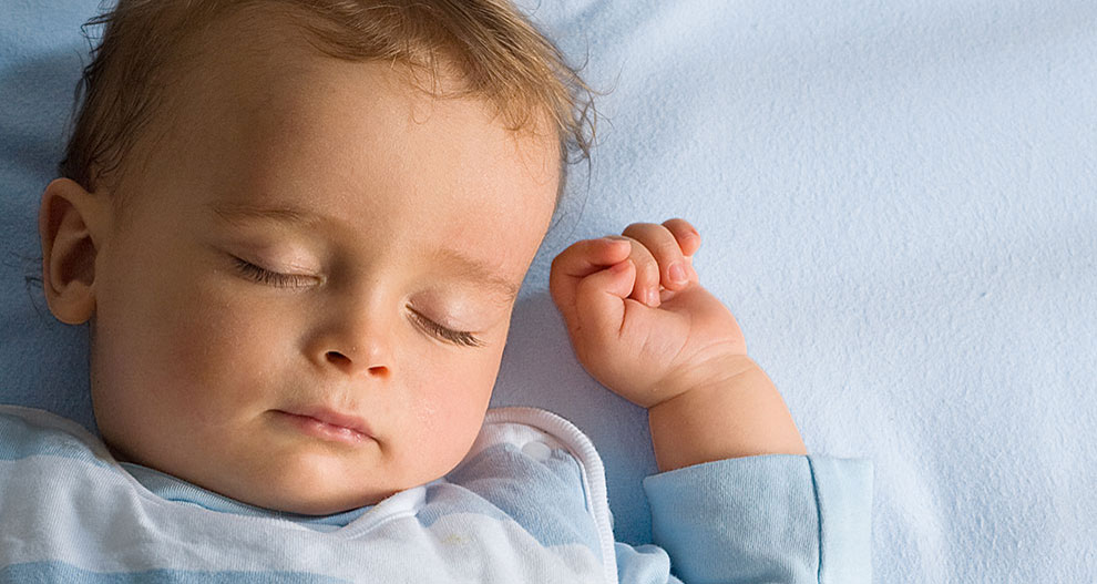 Braucht mein Baby nachts Nahrung?