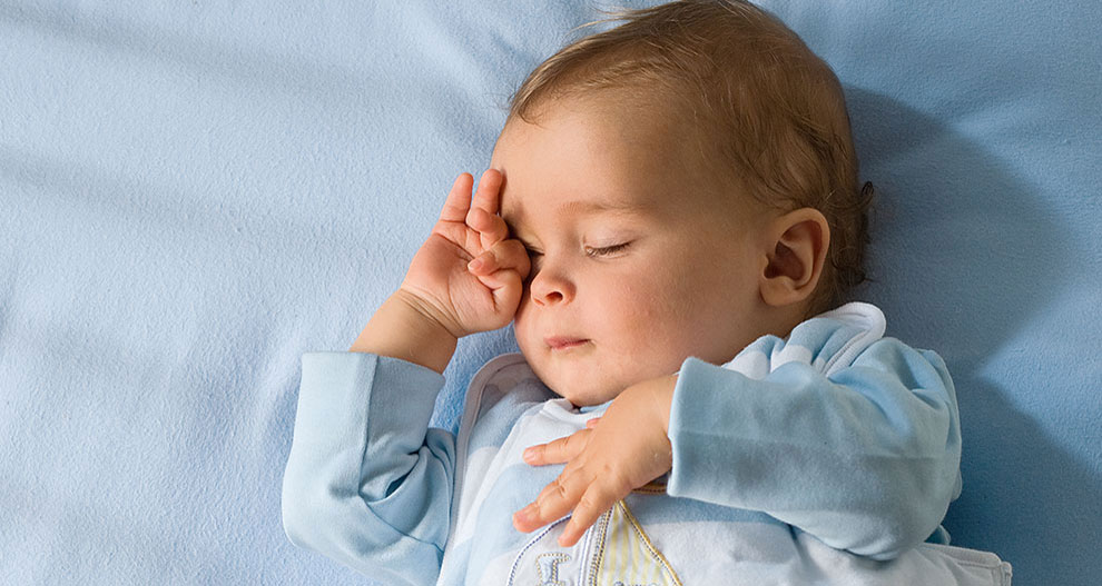 Wie viel Schlaf braucht mein Baby?
